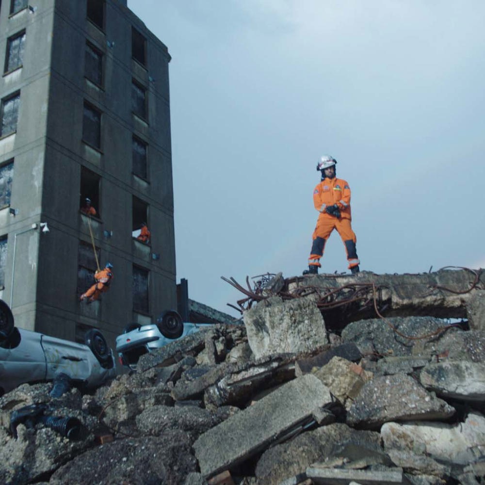 Structural Engineer Assesses Earthquake Damage